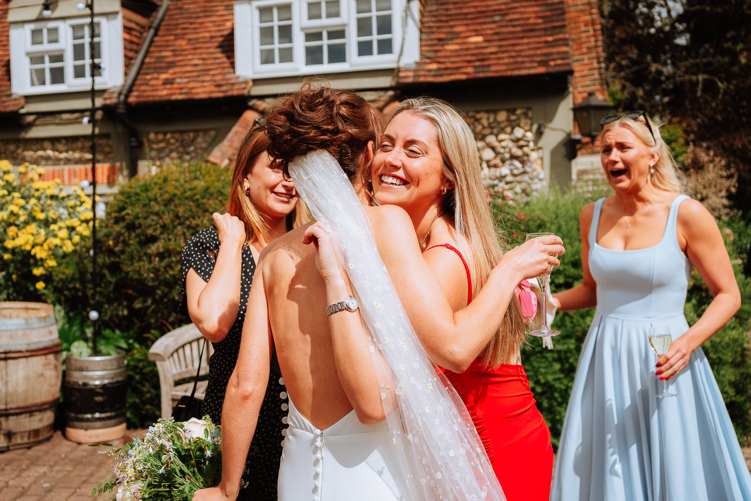 OLD LUXTERS BARN WEDDING PHOTOGRAPHY OXFORDSHIRE 013 OLD LUXTERS BARN WEDDING PHOTOGRAPHY OXFORDSHIRE 013